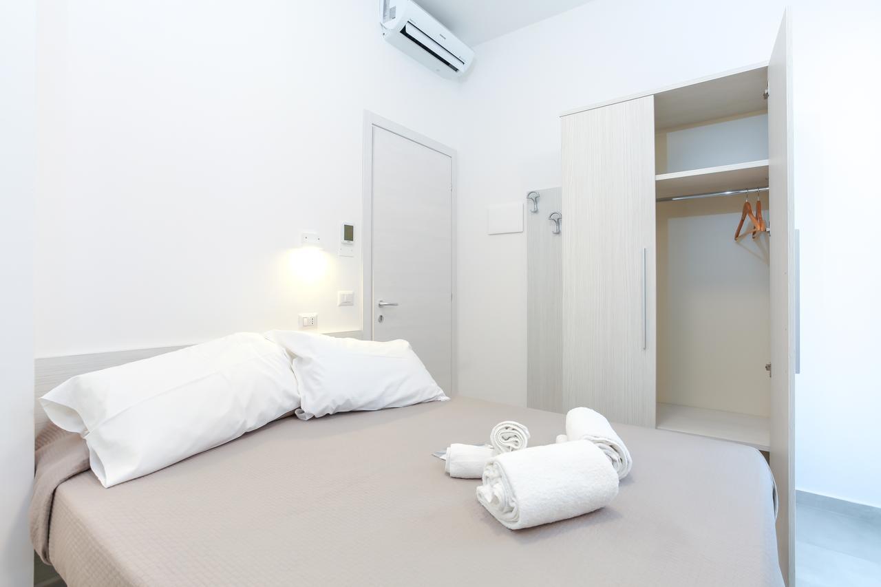 Hotel Tourist Meuble Rimini Buitenkant foto